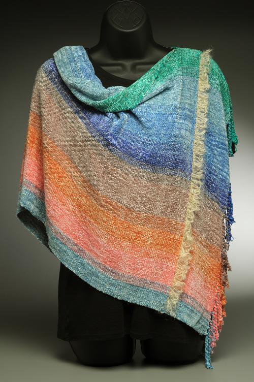 Rayon chenille poncho with mohair fringe 'Suinset'