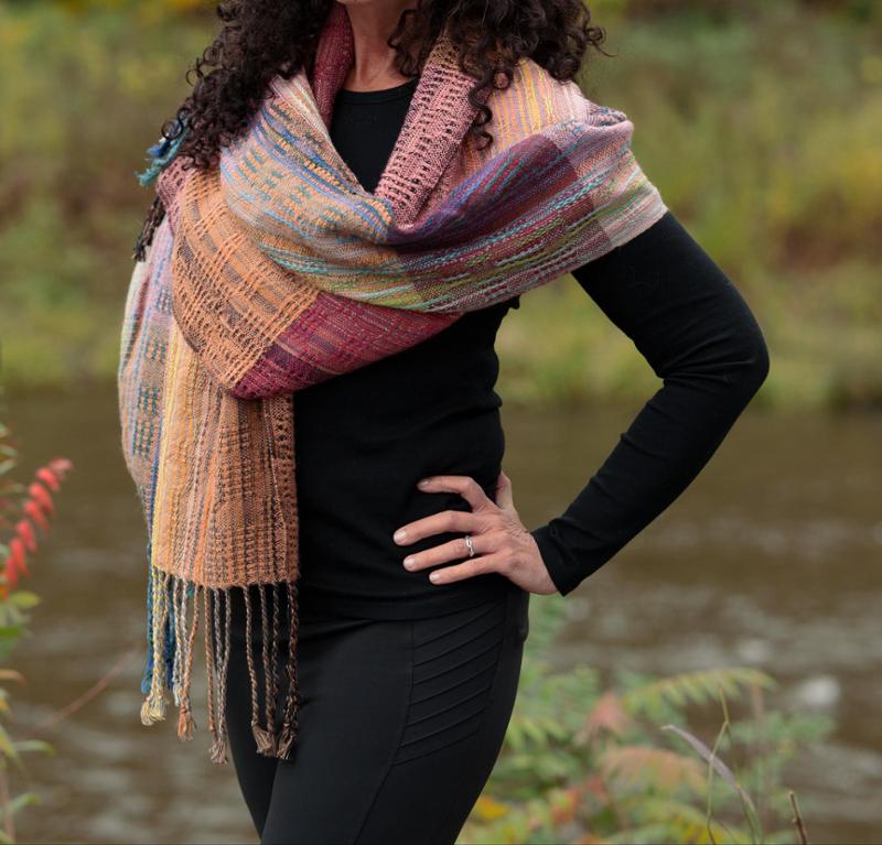 Multi fiber shawl in merino wool and novelty yarns